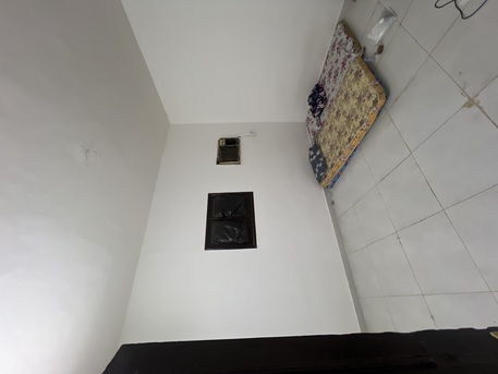 Paris, Rooms for Rent, Sar 1200/month,  25 Sq. Meter,  Toom For Working Ladies Or Family