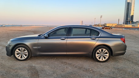 Juffair, Vehicles, Cars & Trucks , BHD 1950,  Bmw 730,  2010,  Automatic,  122000 KM,  Li  Full Option Less Mileage Perfect Condition