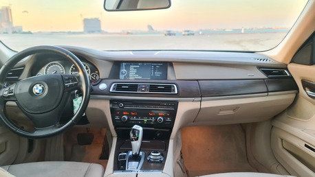 Juffair, Vehicles, Cars & Trucks , BHD 1950,  Bmw 730,  2010,  Automatic,  122000 KM,  Li  Full Option Less Mileage Perfect Condition