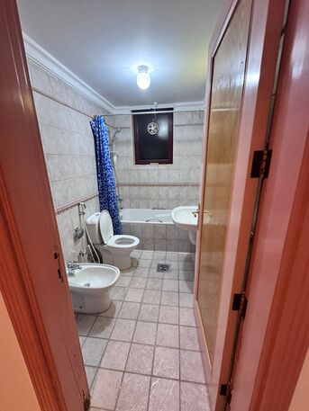 Kuwait City, Apartments/Houses, KWD 850/month,  4 BR,  Apartment For Rent In Salwa, 4 Bedrooms/5 Bathrooms