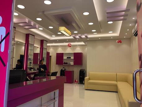  , Beautifully Designed Running Well Established Ladies Salon For Sale In Gudaibiya (rasroman, 1