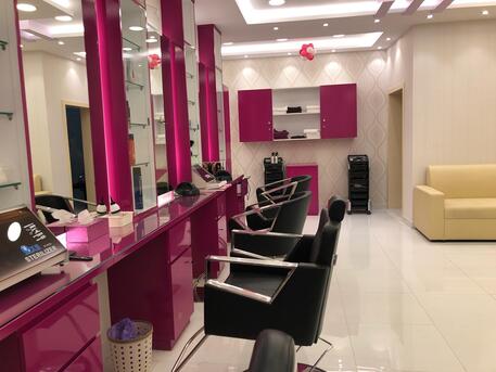  , Beautifully Designed Running Well Established Ladies Salon For Sale In Gudaibiya (rasroman, 1