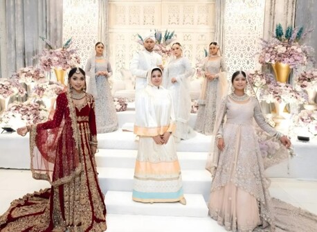 Singapore, Clothing & Accessories, Clothe Rental Singapore