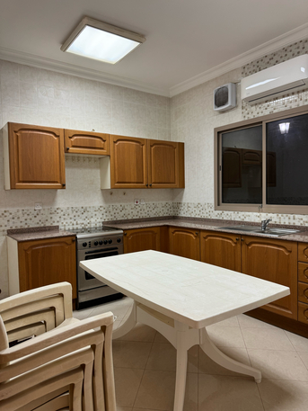 Juffair, Apartments/Houses, BHD 400/month,  Furnished,  3 BR,  Semi Furnished And Fully Furnished 3 And 2 Bhk Villa