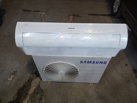 Dhahrat Laban, Air Conditioners, SAR 500,  Samsung Air Conditioner Available Sale Almost New Condition