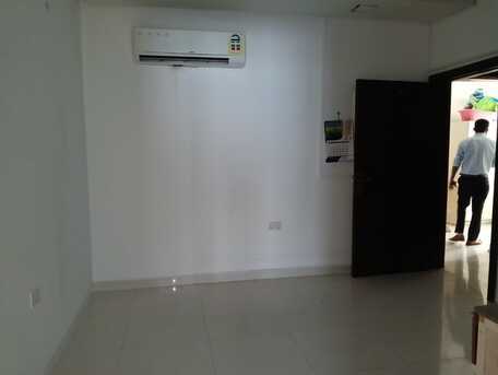 Muharraq, Apartments, Flats, Houses & Villas, BHD 100/month,  2 BR,  Flat For Rent In Muharraq Without EWA