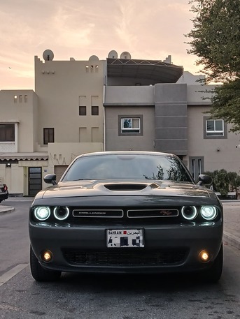Zinj, Vehicles, Cars & Trucks , BHD 6800,  Dodge Challenger,  2018,  Automatic,  111000 KM,   R/T  FULL OPTION CAR FOR SALE
