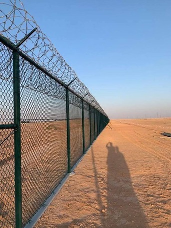 Muhayl, Construction, Fence Installation