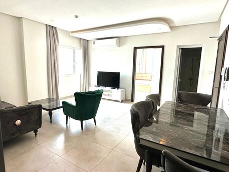 Mahooz, Apartments, Flats, Houses & Villas, BHD 300/month,  Furnished,  1 BR,  FULLY FURNISHED LUXURY 1 BEDROOM FLAT FOR RENT