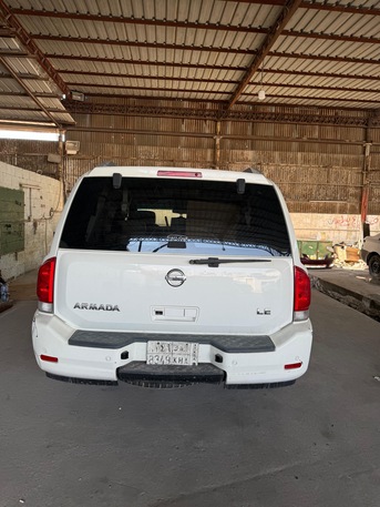Khobar, Vehicles, Cars & Trucks , SAR 20500,  Nissan Armada,  2009,  Automatic,  394315 KM,    LE Full Option 4x2 White For Sale
