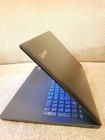 Ad Diriyah, Computers, SAR 1100,  Lenovo Laptop - Intel Core I5 Pro- Ram 8GB- SSD 256 GB - Graphics 2GB AMD Radeon -لينوفو