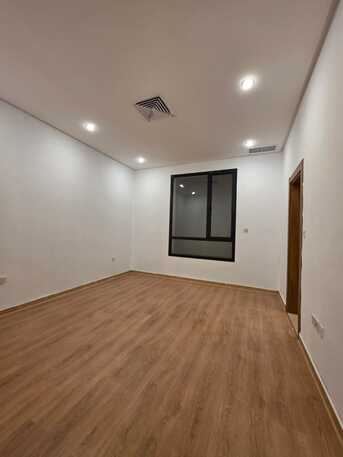 Kuwait City, Apartments/Houses, KWD 800/month,  5 BR,  For Rent In Al-Masayel: Ground Floor Apartment With 5 Rooms And A Private Entrance.  It Co