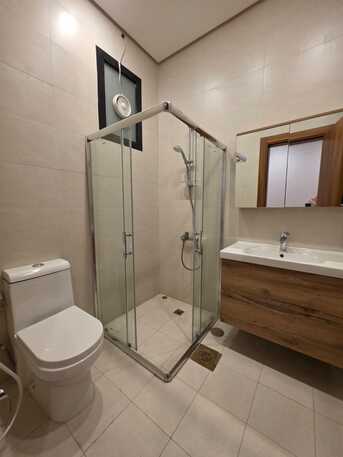 Kuwait City, Apartments/Houses, KWD 800/month,  5 BR,  For Rent In Al-Masayel: Ground Floor Apartment With 5 Rooms And A Private Entrance.  It Co