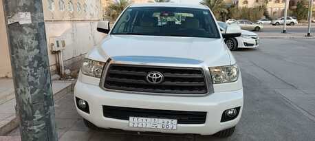 Riyadh, Vehicles, Cars & Trucks , SAR 60000,  Toyota Sequoia,  2014,  Automatic,  450000 KM,  Pearl White 4X4