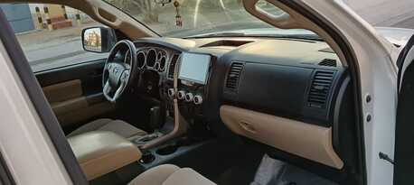Riyadh, Vehicles, Cars & Trucks , SAR 60000,  Toyota Sequoia,  2014,  Automatic,  450000 KM,  Pearl White 4X4