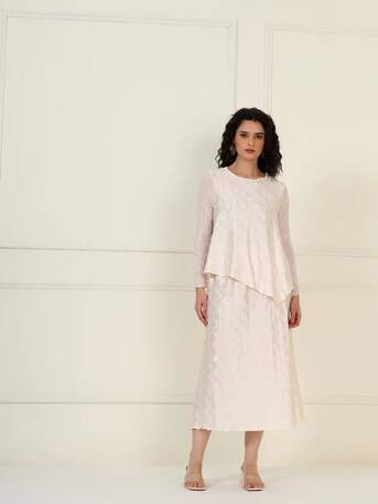 New Delhi, Clothing & Accessories, INR 8999,  Celebrate Milestones In Style With Elegant Anniversary Dresses