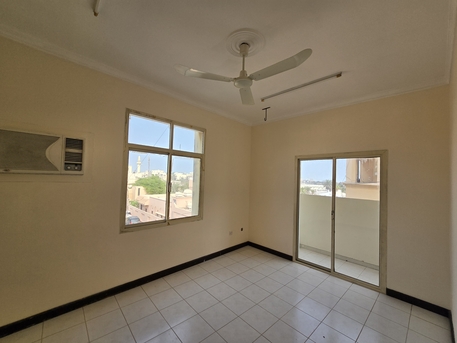 Hidd, Apartments/Houses, BHD 200/month,  2 BR,  2 BHK SEMI-FURNISHED FLAT FOR RENT WITH EWA IN OLD HIDD
