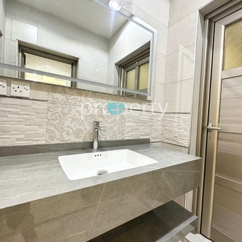 Kuwait City, Apartments/Houses, KWD 800/month,  4 BR,  Spacious 4-Master-Bedroom Floor For Rent In Mangaf