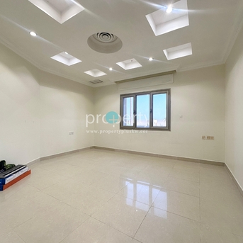 Kuwait City, Apartments/Houses, KWD 800/month,  4 BR,  Spacious 4-Master-Bedroom Floor For Rent In Mangaf