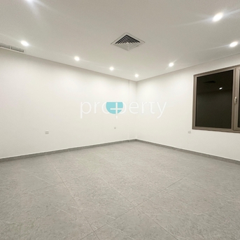 Kuwait City, Villas, KWD 950,  Elegant 4-Bedroom Floor For Rent In Al-Siddeeq, Kuwait
