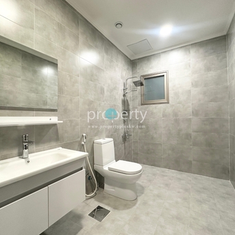 Kuwait City, Villas, KWD 950,  Elegant 4-Bedroom Floor For Rent In Al-Siddeeq, Kuwait