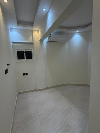 Riyadh, Apartments, Flats, Houses & Villas, SAR 13000/year,  Studio,  Unfurnished Bachelor Apartments