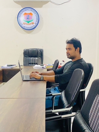 Kuwait City, Job Seekers, English And French Language Expert, Project Coordinator, Admin Etc