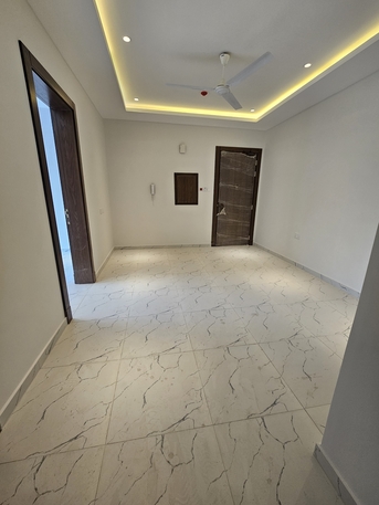 Salmaniya, Apartments/Houses, 2 BHK/BRAND NEW Semi Furnished FLAT. 230 BD With EWA /@SALMANIYA.