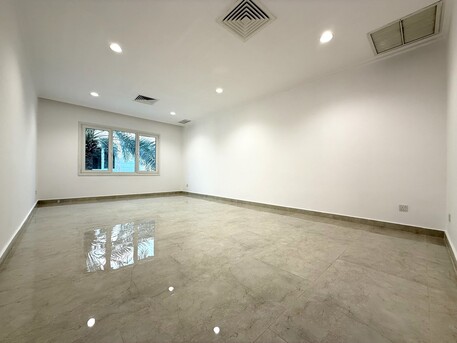 Kuwait City, Apartments/Houses, KWD 800/month,  4 BR,  Salwa &ndash; Spacious Three Or Four Bedroom Apartments W/balcony