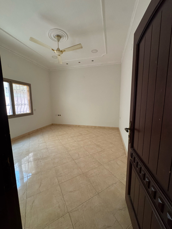 Manama, Villas, BHD 350,  Semi Furnished 3 Bhk Villa For Rent