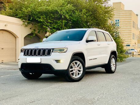 Tubli, Vehicles, Cars & Trucks , BHD 100,  GRAND CHEROKEE LAREDO,  2018,  Automatic,  124000 KM,    MODEL FOR SALE