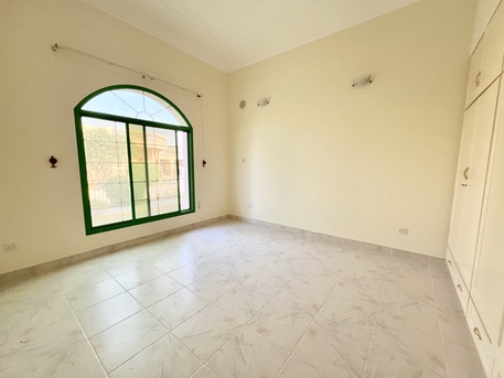 Janabiya, Villas, BHD 630,  280 Sq. Meter,  Family-friendly 3br Villa With Garden & Maid&rsquo;s Room | Janabiya Compound