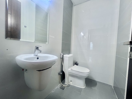 Sanabis, Apartments/Houses, BHD 300/month,  Furnished,  1 BR,  90 Sq. Meter,  1BHK Apartment With Gym, Pool & Balcony | Al Burhama