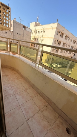 Hoora, Apartments/Houses, BHD 100,  1 BR,  1Bath,balcony Semi Furnished Spacious Studio Flat 4 Rent N Hoora Call@ 33112437