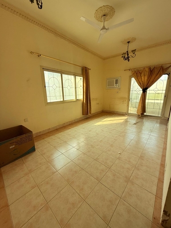 Hoora, Apartments/Houses, BHD 100,  1 BR,  1Bath,balcony Semi Furnished Spacious Studio Flat 4 Rent N Hoora Call@ 33112437