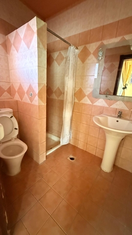 Hoora, Apartments/Houses, BHD 100,  1 BR,  1Bath,balcony Semi Furnished Spacious Studio Flat 4 Rent N Hoora Call@ 33112437