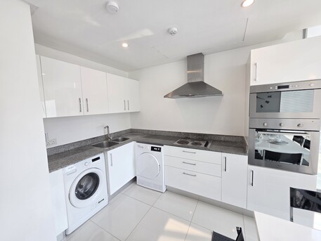 Juffair, Apartments/Houses, BHD 500/month,  Furnished,  1 BR,  Spectacular 1 BR Duplex | Bright & Huge Flat | Large Balcony | Great Facilities | In New J