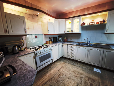 Amman, Apartments/Houses, JOD 380/month,  Furnished,  2 BR,  160 Sq. Meter,  Cozy Apartment For Rent In Amman &ndash; Perfect For Expats Professionals & Arabic Language Stud