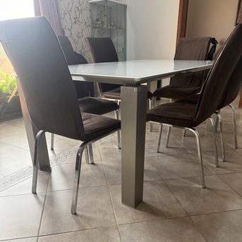 Khobar, Furniture, SAR 850,  Dining Table With 6 Chairs (Home Center)