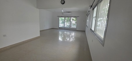 Salmaniya, Villas, BHD 650,  Semi Furnished Private Single Story Villa For Rent With Garden, Garage Parking, Etc..