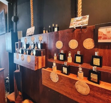 Singapore, Business, Best Perfume Workshops In Kampong Glam