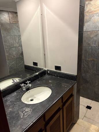 Cali, Apartments, Flats, Houses & Villas, USD 220000/month,  Furnished,  3 BR,  2335 Sq. Feet,  For Sale Luxury Apartment In El Poblado, Medell?n, Colombia