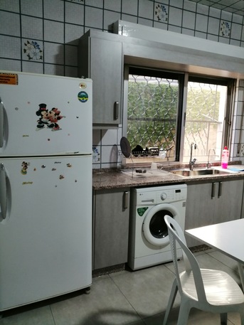 Amman, Rooms Available, JOD 270/month,  Furnished,  A Room For Rent In A Shared Apartment In The Gardens Area Close To Transportation And Mark