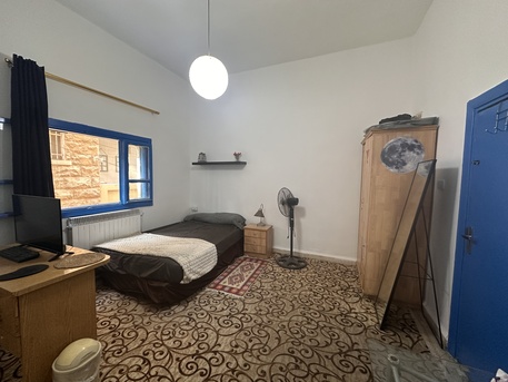 Amman, Rooms Available, JOD 220/month,  Furnished,  16 Sq. Meter,  Private Room, In A Shared Flat In Jabal Al-Lweibdeh &ndash; Utilities Included