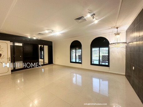 Kuwait City, Villas, KWD 1250,  Floor With Terrace For Rent In Salwa