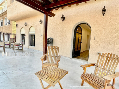 Kuwait City, Villas, KWD 1250,  Floor With Terrace For Rent In Salwa
