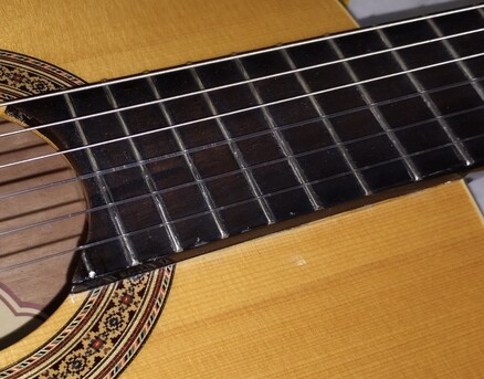 Khobar, Musical Instruments, SAR 450,  Samick Classical Guitar With Free Project Guitar