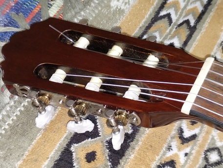 Khobar, Musical Instruments, SAR 450,  Samick Classical Guitar With Free Project Guitar