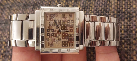 Riyadh, Jewelry, SAR 1300,  Givenchy Watch  Big Dial 42mm For Men Original Swiss Made