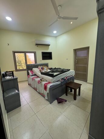 Paris, Housing Exchanges, 240/year,  3 BR,  150 Sq. Meter,  Furnished Apartment For Rent In Abu Saiba.